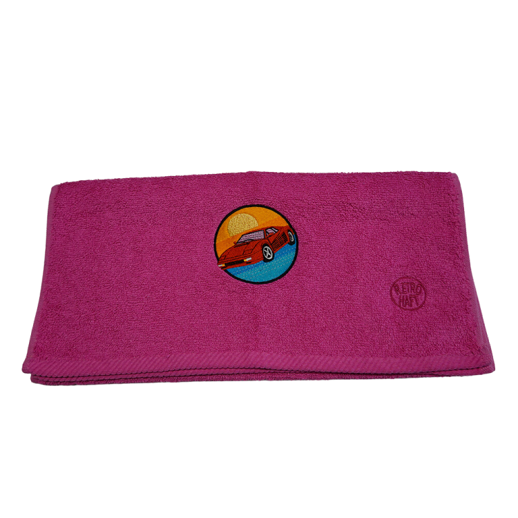 Ręcznik z haftem Ferrari Testarossa – różowy i szary