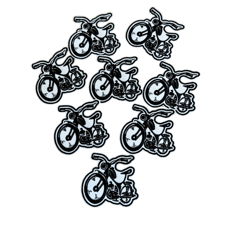 Naszywki duża KOMAR.png