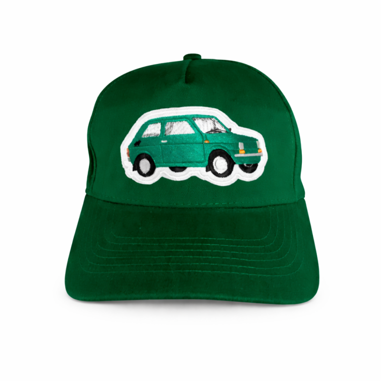 Czapka z daszkiem zielona z haftowaną naszywką zielonego Fiata126p