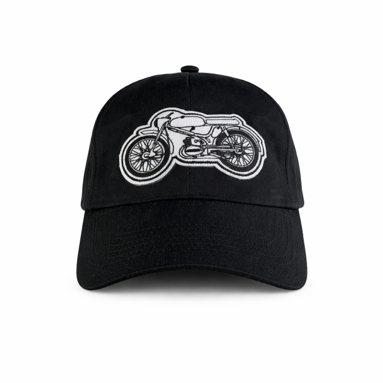 czarna czapka Komar Sprt