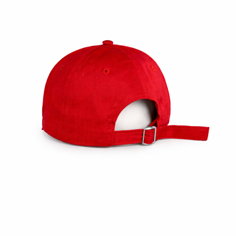 tył czerwonej czapki