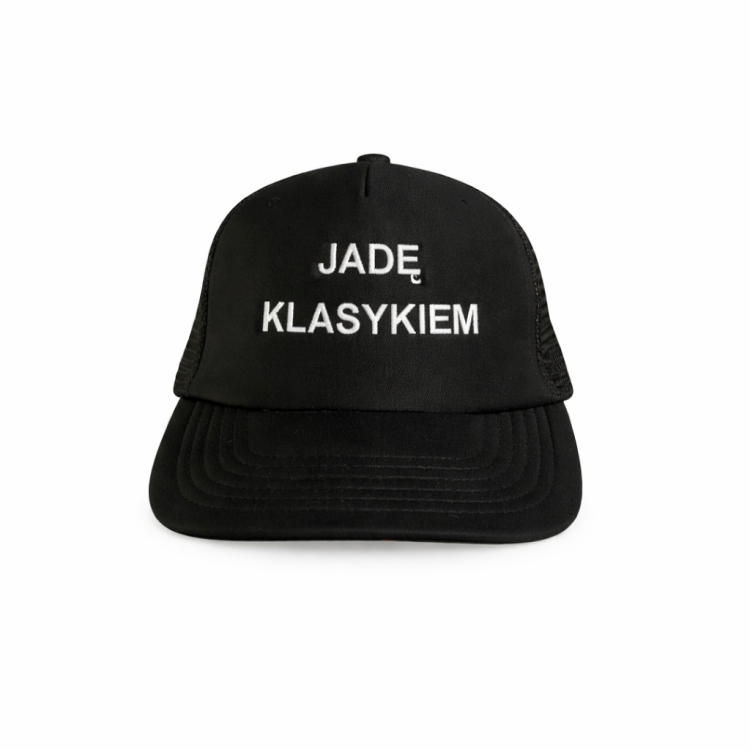 Czapka z daszkiem czarna z haftem JADĘ KLASYKIEM.png