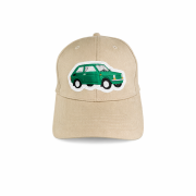 Czapka z daszkiem beżowa z naszywką zielonego Fiata 126p.png