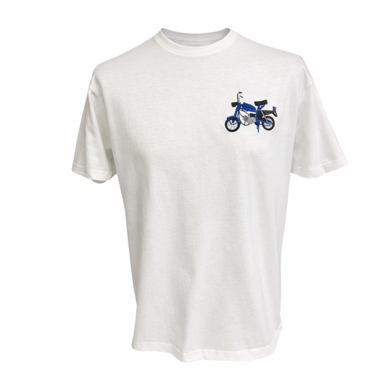 MOTORYNKA NIEBIESKA NA BIAŁEJ.png